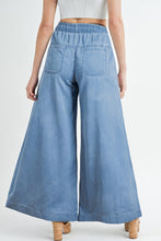 Load image into Gallery viewer, Beau Blue Mineral Wash Button Fly Waist Wide Leg Jeans